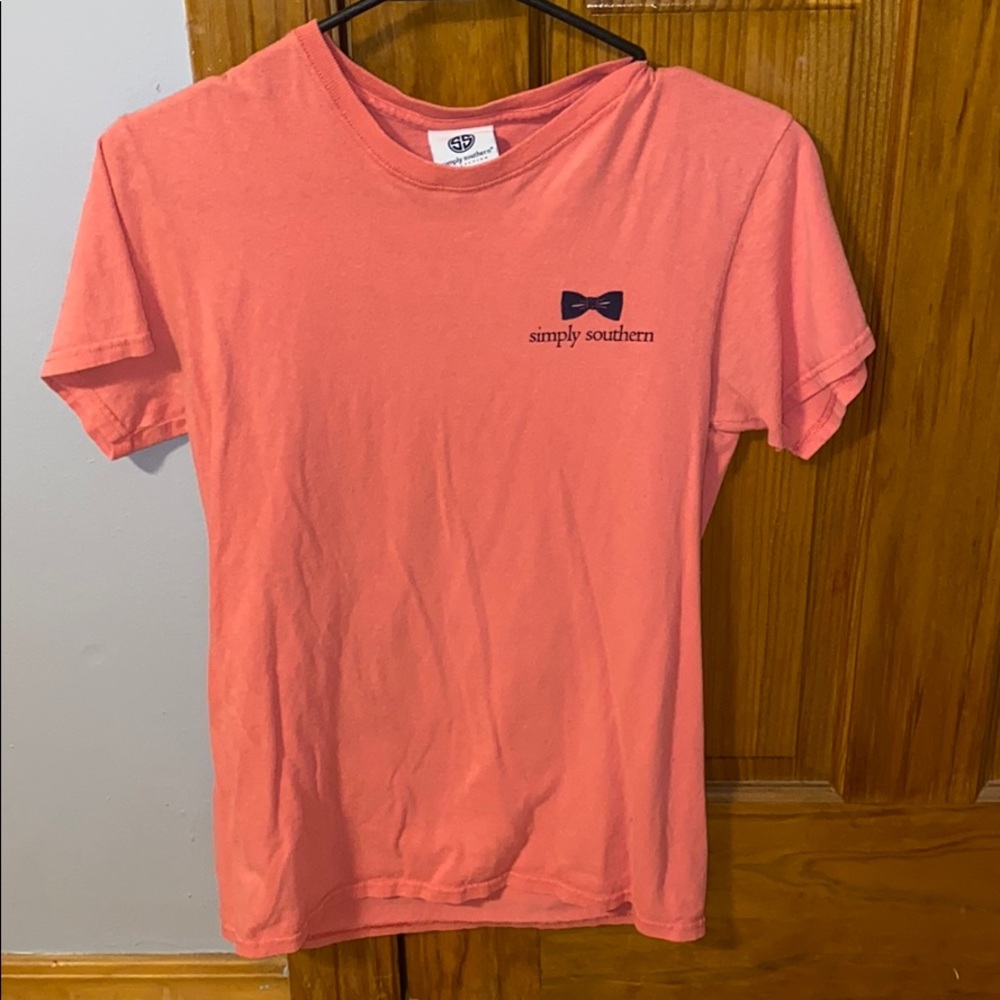 Women’s Salmon Colored Tee